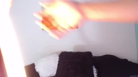 Snapshot of cristian_suarezz chatting on 23, 12, 2024 online show from 23, 12, 2024