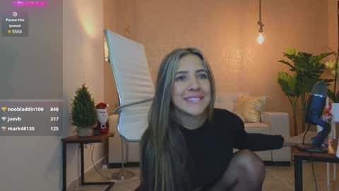 Snapshot of cristinavegas chatting on 12, 12, 2024 ....... online show from 12, 12, 2024