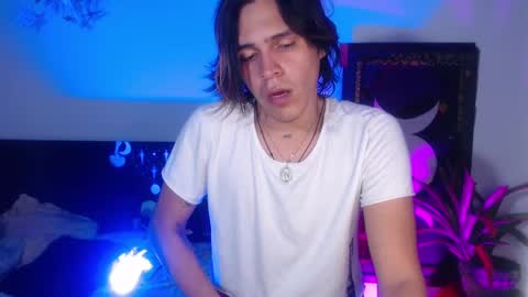 Cristopher online show from 10, 1, 2025