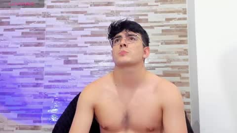 Snapshot of cristopher_russo chatting on 15, 5, 2026 CRISTOPHER online show from 15, 5, 2026