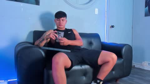 Cristopher online show from 12, 11, 2025