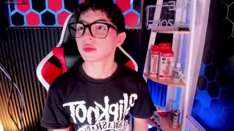 Snapshot of cristopher_wild chatting on 30, 4, 2026 Cristopher online show from 30, 4, 2026