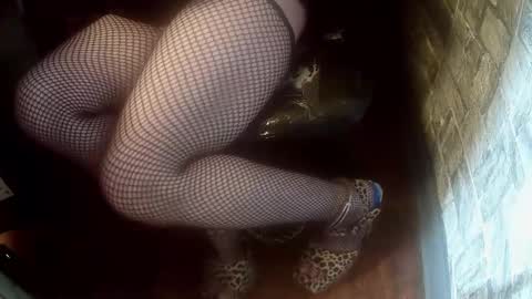 crossdresser krystal online show from 16, 9, 2025