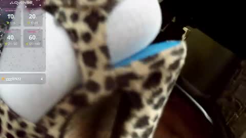 crossdresser krystal online show from 1, 3, 2026