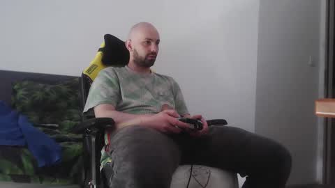 Snapshot of crucifyme2 chatting on 1, 3, 2025 crucifyme2 online show from 1, 3, 2025