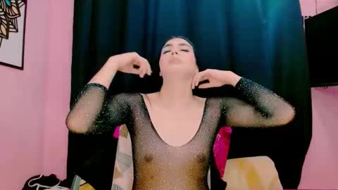 Snapshot of crystal420_ chatting on 1, 2, 2026 Instagram cristal espinosa1 online show from 1, 2, 2026