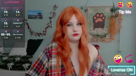 Snapshot of crystal__chris chatting on 8, 4, 2026 Chris online show from 8, 4, 2026