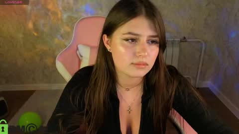 Crystal  Lacee online show from 14, 3, 2026