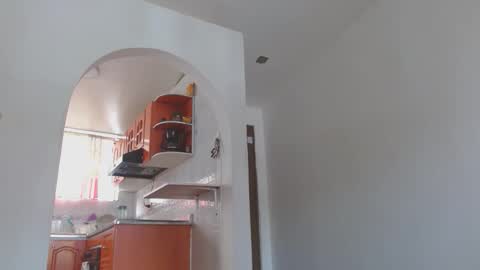 Crystal Blaze online show from 4, 12, 2025