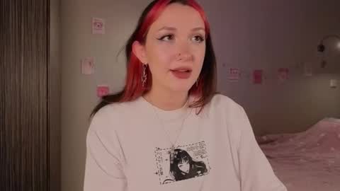 Snapshot of crystalblaze_ chatting on 16, 9, 2025 Grace online show from 16, 9, 2025