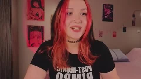 Snapshot of crystalblaze_ chatting on 24, 9, 2025 Grace online show from 24, 9, 2025