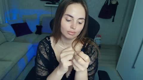 Snapshot of crystalemily chatting on 10, 5, 2026 crystalemily online show from 10, 5, 2026