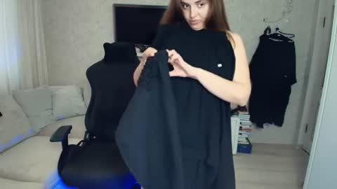 Snapshot of crystalemily chatting on 12, 6, 2026 crystalemily online show from 12, 6, 2026