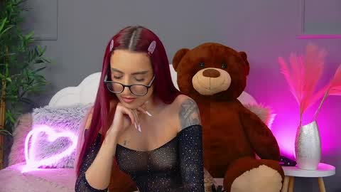 crystallred online show from 9, 4, 2026