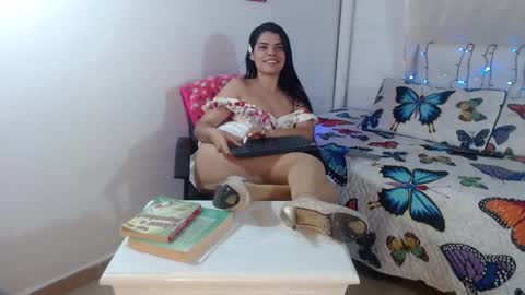 Snapshot of crystalvans chatting on 6, 3, 2025 Cristal online show from 6, 3, 2025
