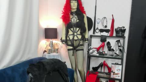 CrystalHotty online show from 30, 10, 2025