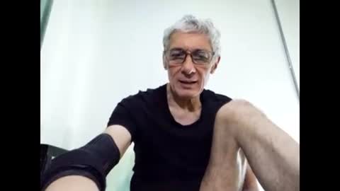Snapshot of cucaio18 chatting on 17, 2, 2025 BIG UNCUT HARD COCK online show from 17, 2, 2025