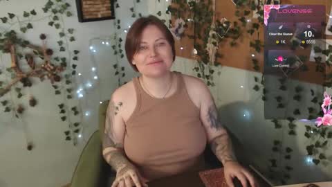 Snapshot of cuddlieschris chatting on 10, 9, 2025 Chris online show from 10, 9, 2025