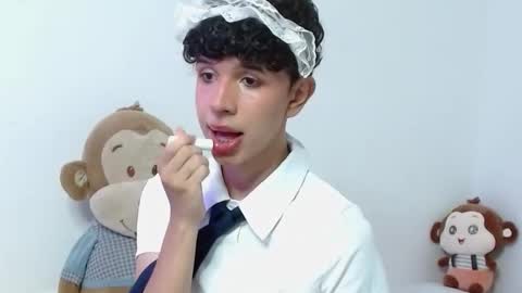 Snapshot of cuddly_twinkie chatting on 19, 10, 2025 Cuddly online show from 19, 10, 2025