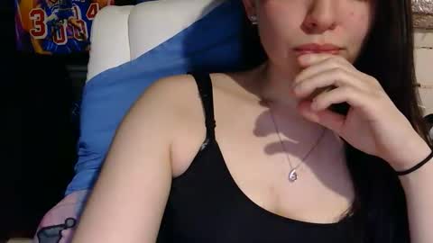 Angela online show from 6, 5, 2026