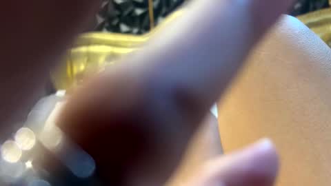 im KIM new girl to spoil online show from 4, 11, 2025