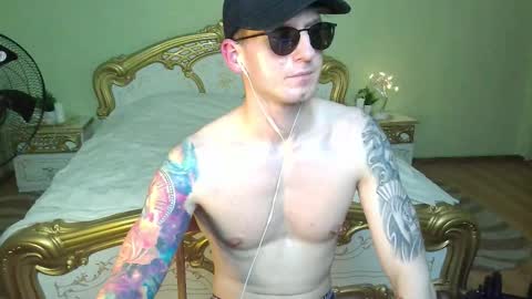 Snapshot of cum_arsen chatting on 23, 9, 2025 Cum Sick online show from 23, 9, 2025