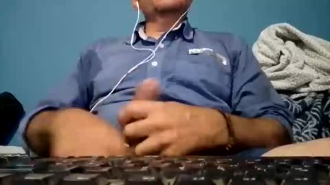 Snapshot of cumbian_chero chatting on 14, 5, 2026 cumbian_chero online show from 14, 5, 2026