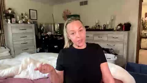 cumguzzlingskank online show from 19, 5, 2026