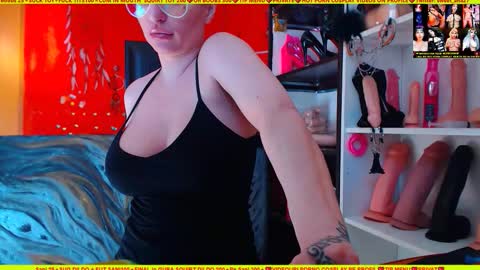 cuminmenowbby online show from 25, 10, 2025