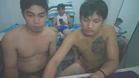 Snapshot of cumloader_ian4u chatting on 22, 4, 2026 IAN online show from 22, 4, 2026