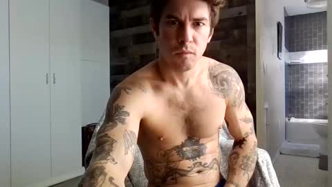 Snapshot of cummfights chatting on 27, 10, 2025 Charlie Mitchell   online show from 27, 10, 2025