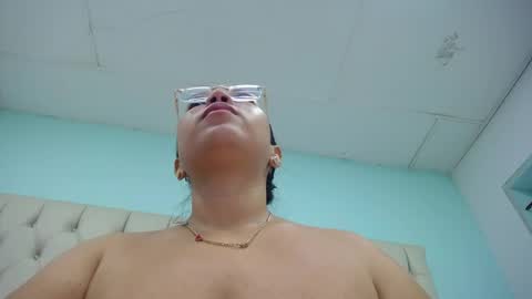 Cumontitsxxx online show from 15, 4, 2026