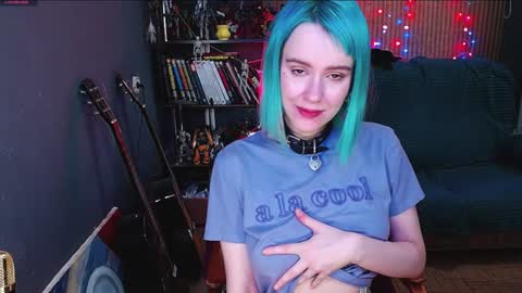 Snapshot of cumpotikeve chatting on 25, 12, 2024 CUMpotikEve online show from 25, 12, 2024