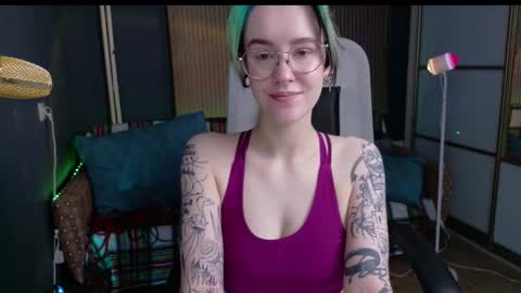 Snapshot of cumpotikeve chatting on 23, 9, 2025 CUMpotikEve online show from 23, 9, 2025