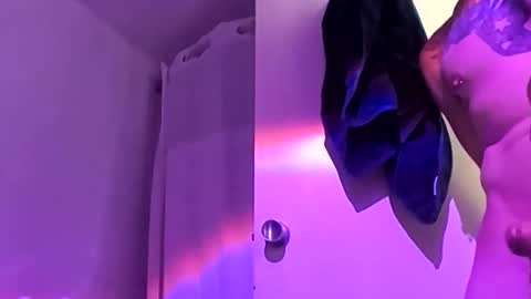 Snapshot of cumupxxx chatting on 5, 11, 2025 cumupxxx online show from 5, 11, 2025