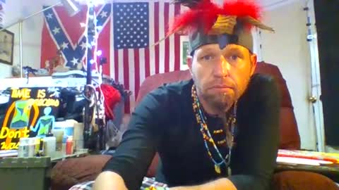 Snapshot of curious_slut_601 chatting on 7, 1, 2026 Feathers online show from 7, 1, 2026