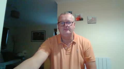 curiousax77 online show from 17, 12, 2024