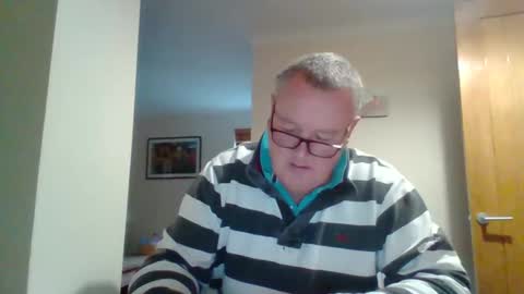 curiousax77 online show from 19, 12, 2024