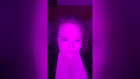 curlycult97 online show from 17, 6, 2026