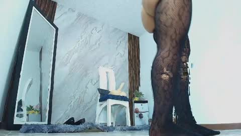 ISABEL online show from 17, 4, 2026