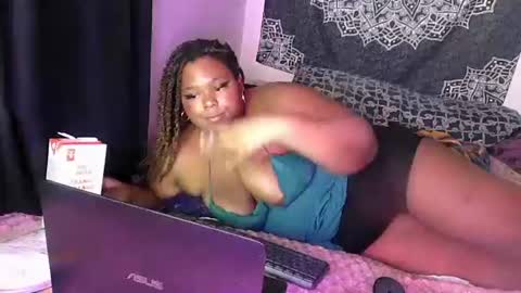 Snapshot of curvybcelinemixe chatting on 16, 2, 2025 Cline  online show from 16, 2, 2025