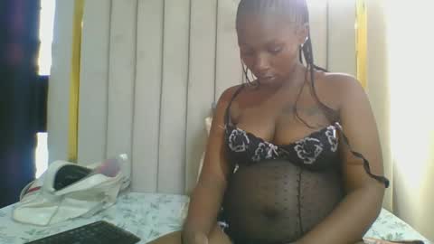 Snapshot of curvybootyj chatting on 17, 2, 2025 CuteJJudy online show from 17, 2, 2025