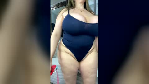 curvyfunlover online show from 25, 3, 2026