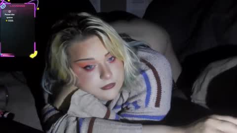Curvygothfemboy online show from 6, 5, 2026