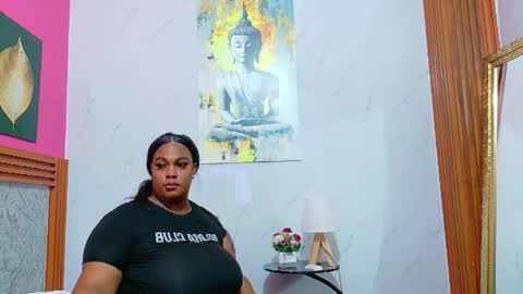 Snapshot of curvyhomebebe chatting on 25, 6, 2026 curvyhomebebe online show from 25, 6, 2026