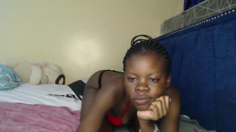 curvyjoan online show from 28, 3, 2026