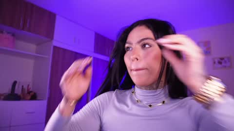 Snapshot of curvyliciouss chatting on 20, 12, 2024 Samantha online show from 20, 12, 2024