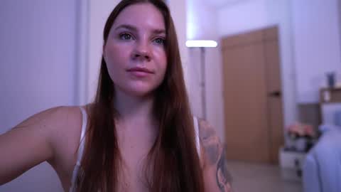 Snapshot of cute__foxy chatting on 23, 10, 2025 Foxy online show from 23, 10, 2025