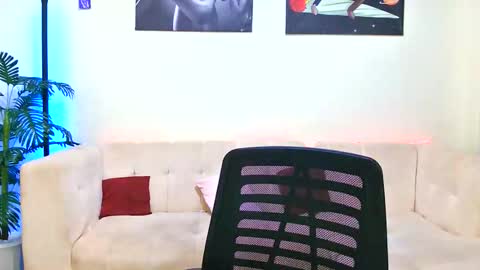 Snapshot of cute_annah chatting on 26, 10, 2025 cute annah online show from 26, 10, 2025