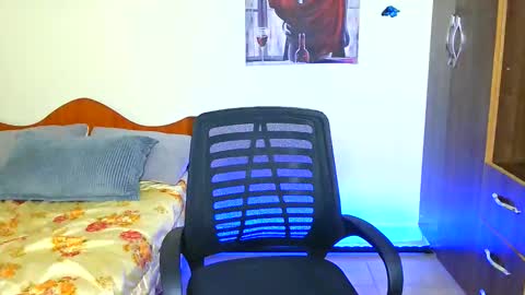 cute annah online show from 1, 4, 2026